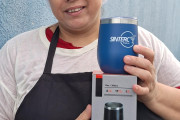 Entrega de brinde de aniversário mês de junho Paranaguá