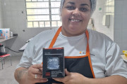 Entrega de brinde de aniversário mês de julho Paranaguá