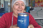 Entrega de brinde de aniversário mês de Agosto